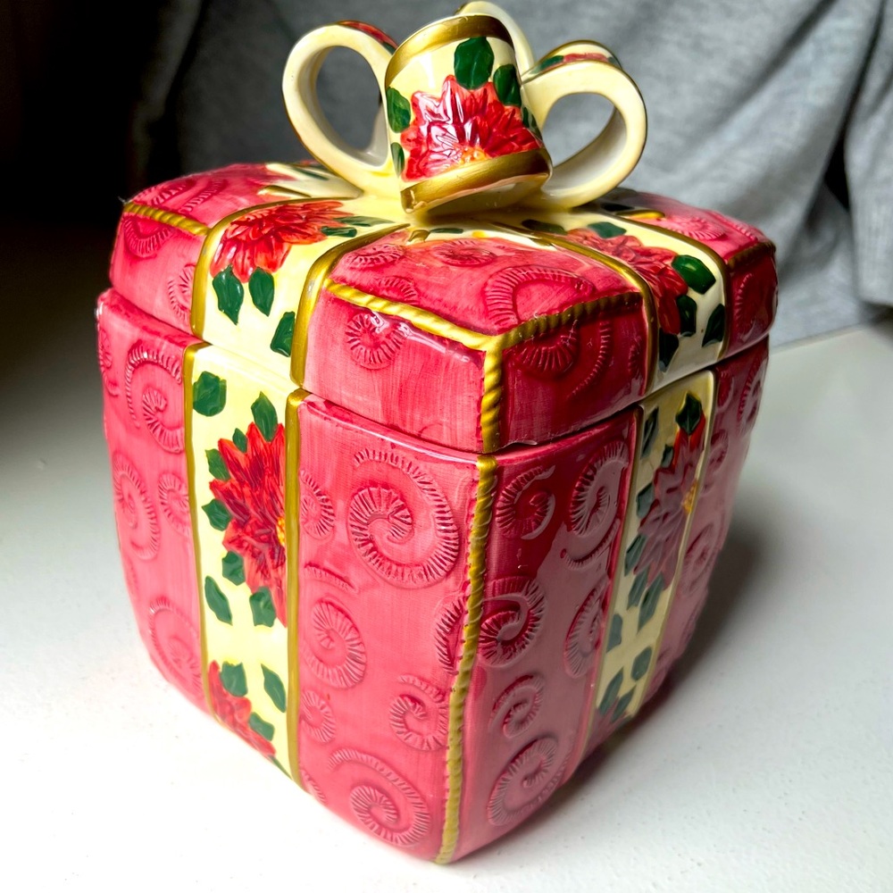 World Bazaars Christmas Gift / Present With Bow, Large Ceramic Cookie Jar